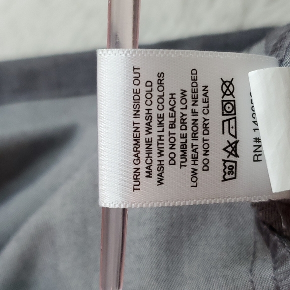 FIGS Technical Collection Grey Scrub Top Tunic. Sz XS. - Picture 10 of 11